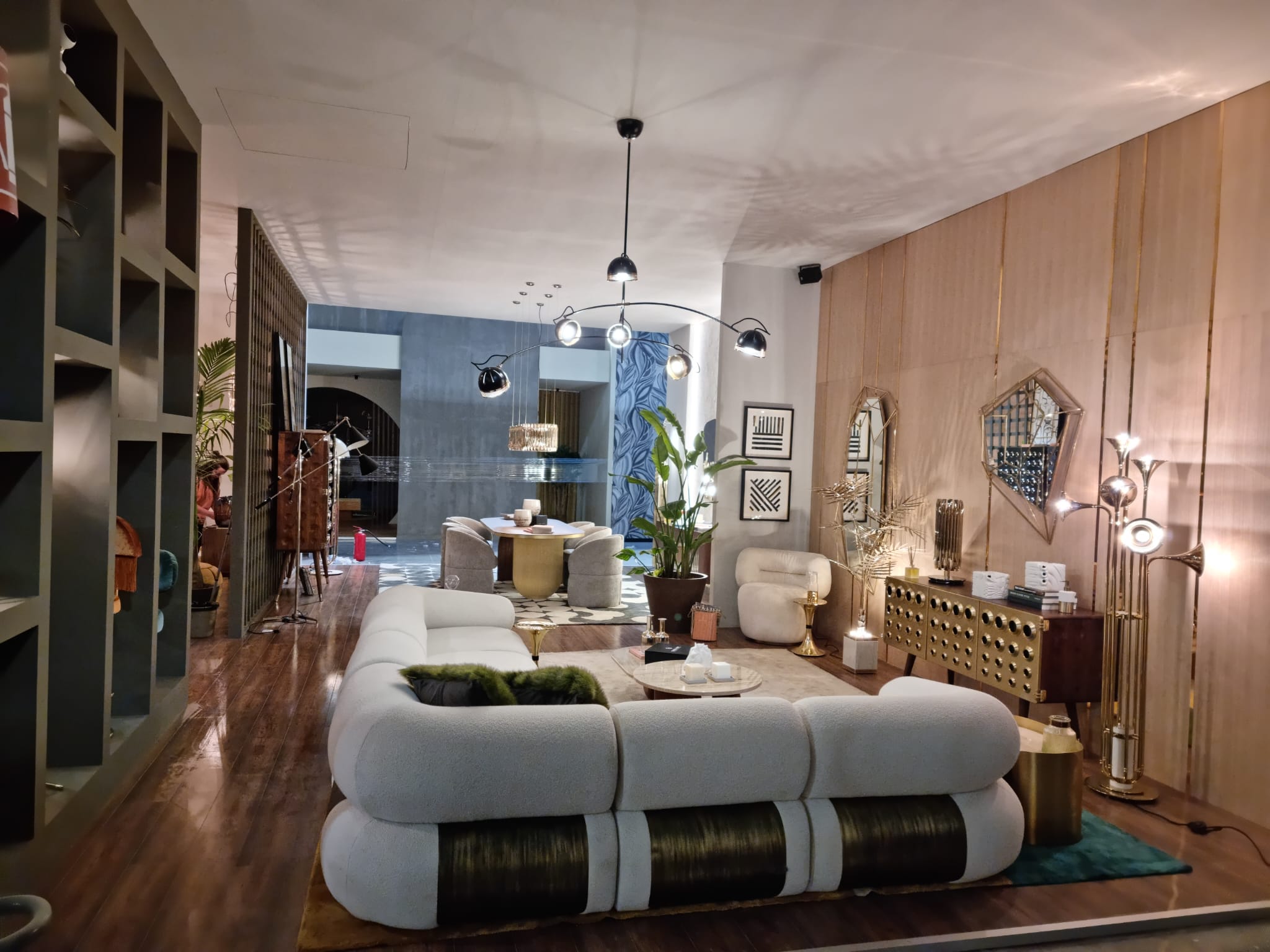 DelightFULL在2022米兰国际家具展展位展示丨意大利米兰-9