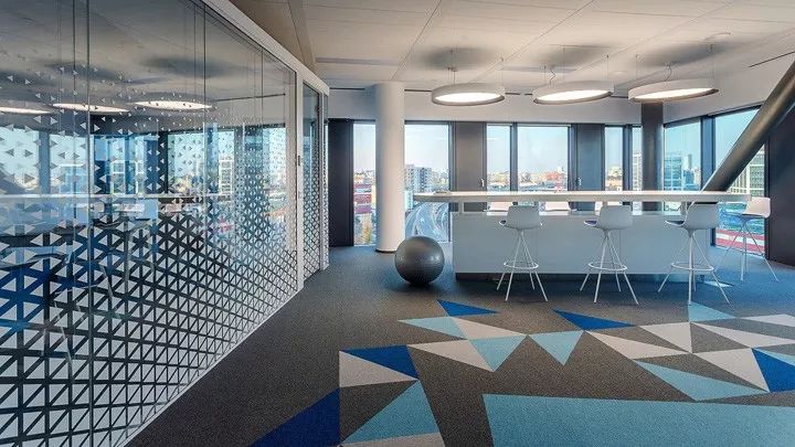 科幻未来主义元素融入的 Thales 泰雷兹办公室设计-52