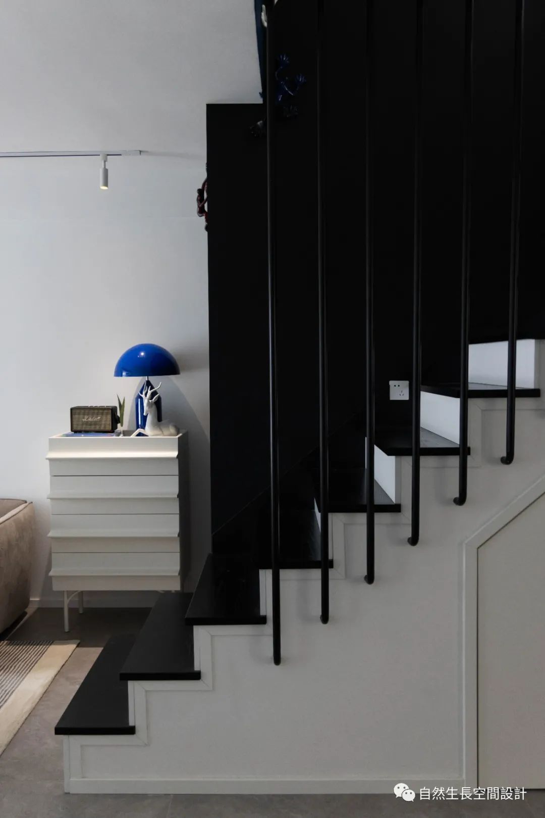 五彩斑斓的黑·复式住宅设计丨自然生长空间设计-21