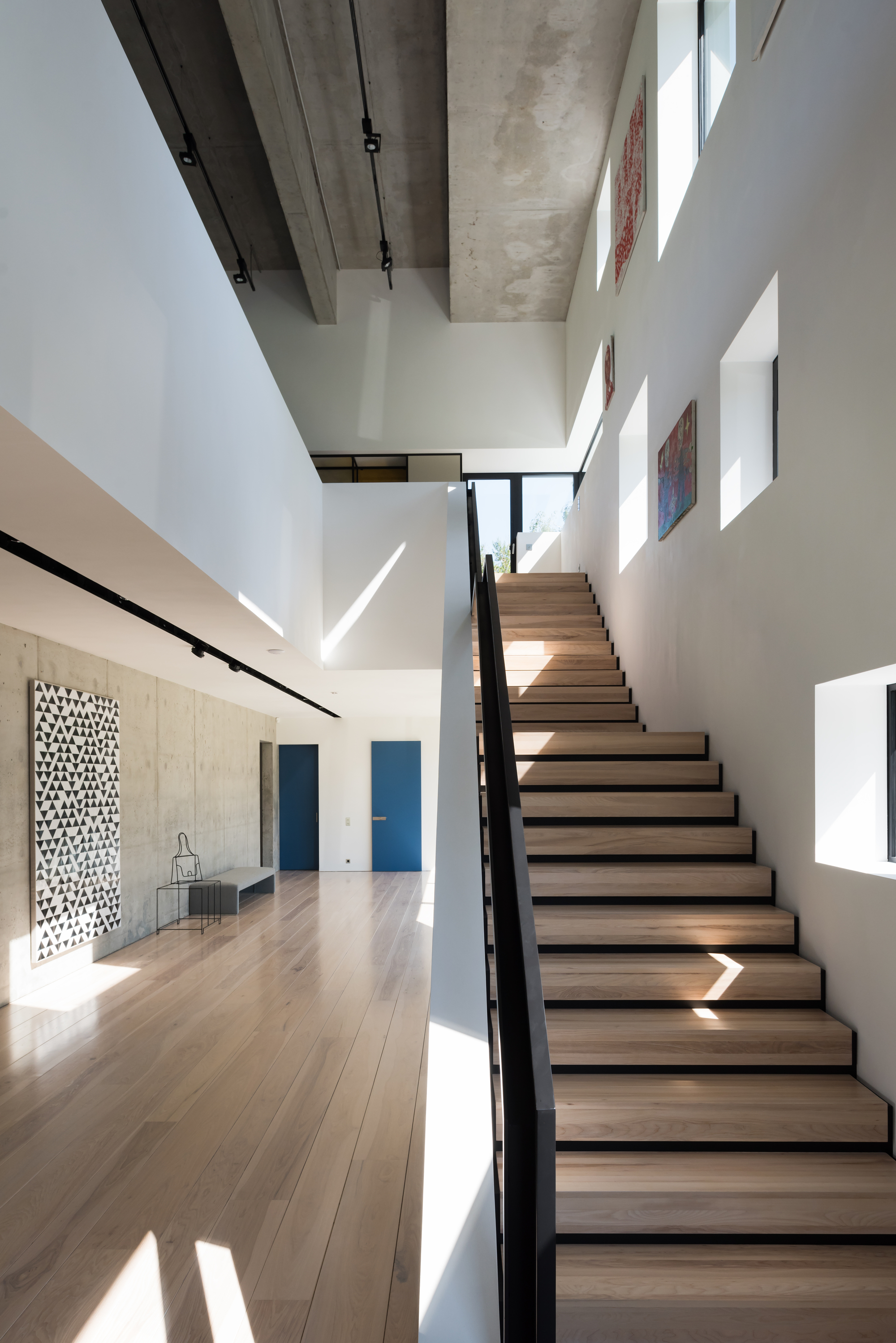 水库边的乡村别墅-48