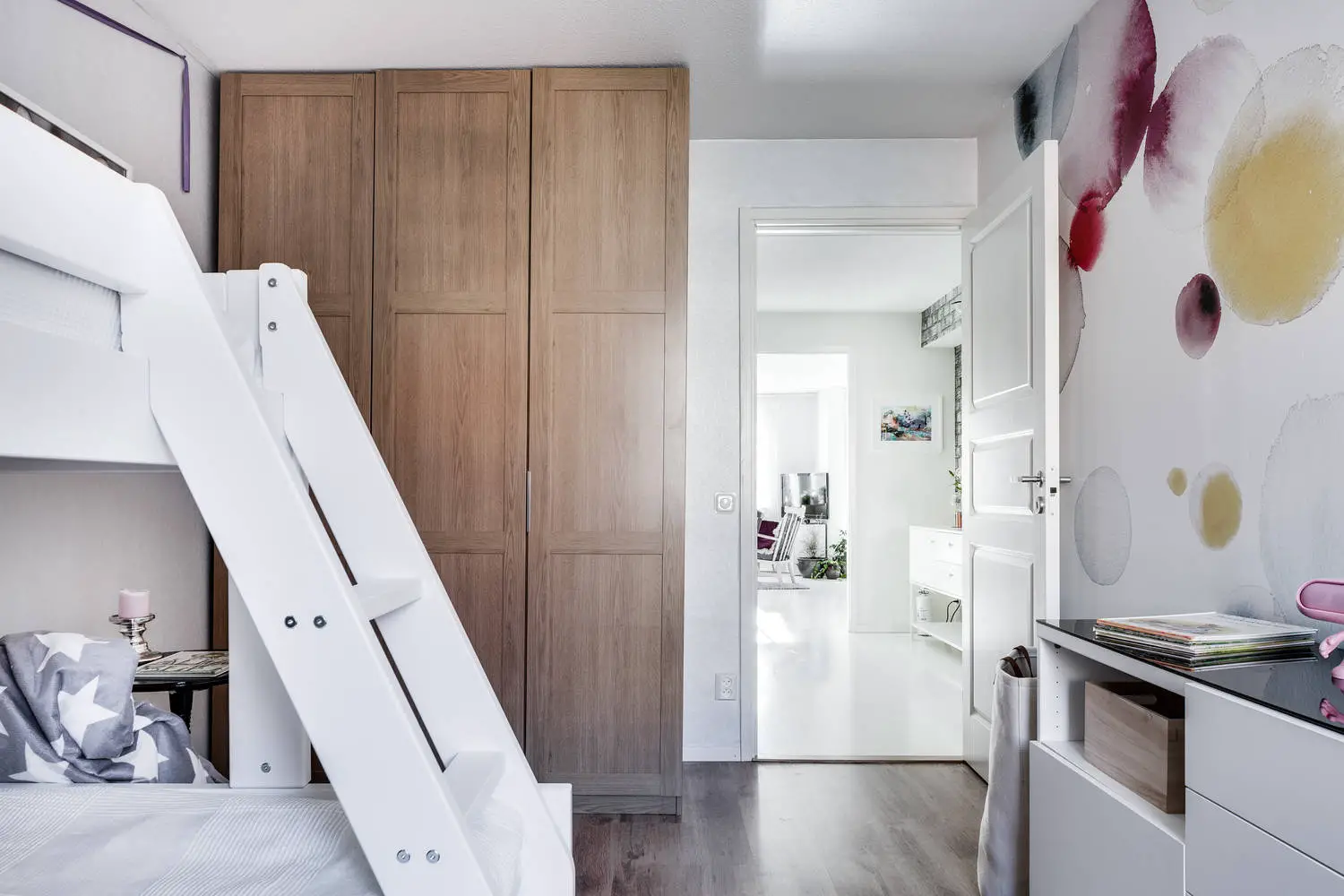 瑞典 76m²公寓，对比鲜明的设计魅力-15