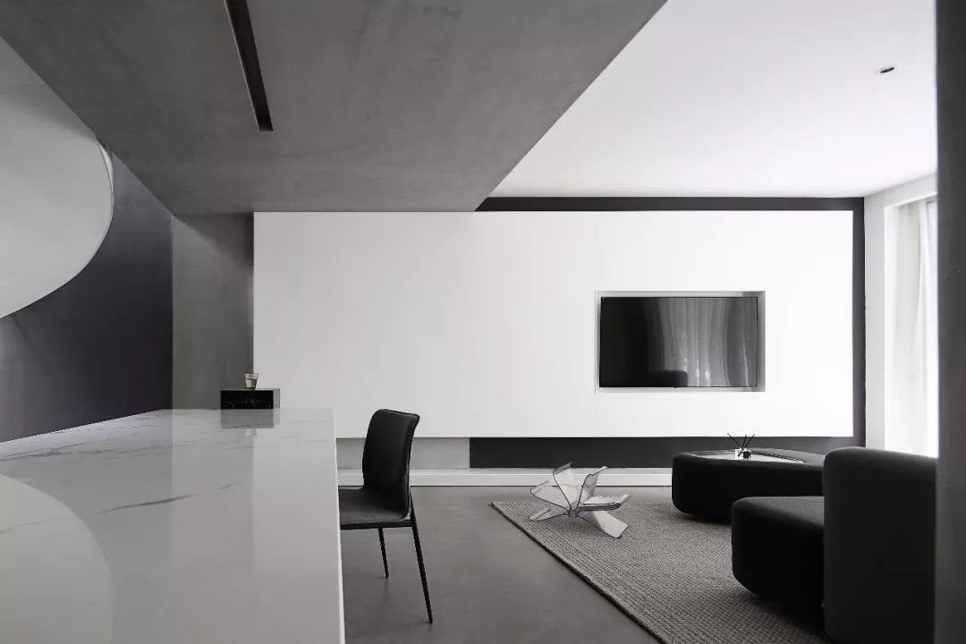 南京 220m²极简别墅 | 旧屋新生,自然光影与空间对话-4