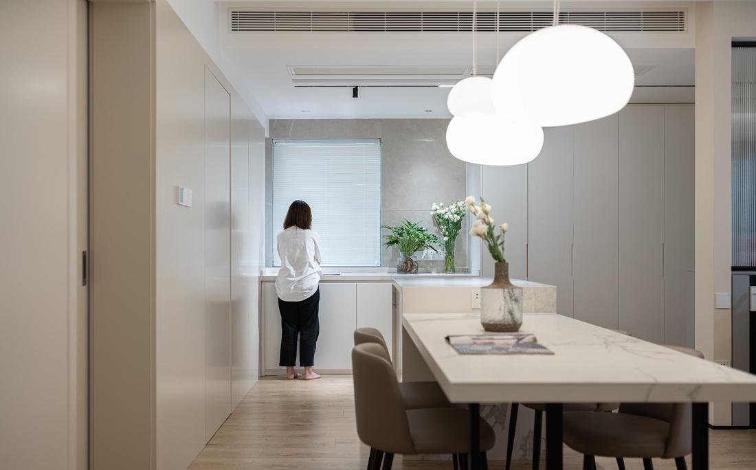 简约现代四居设计-30