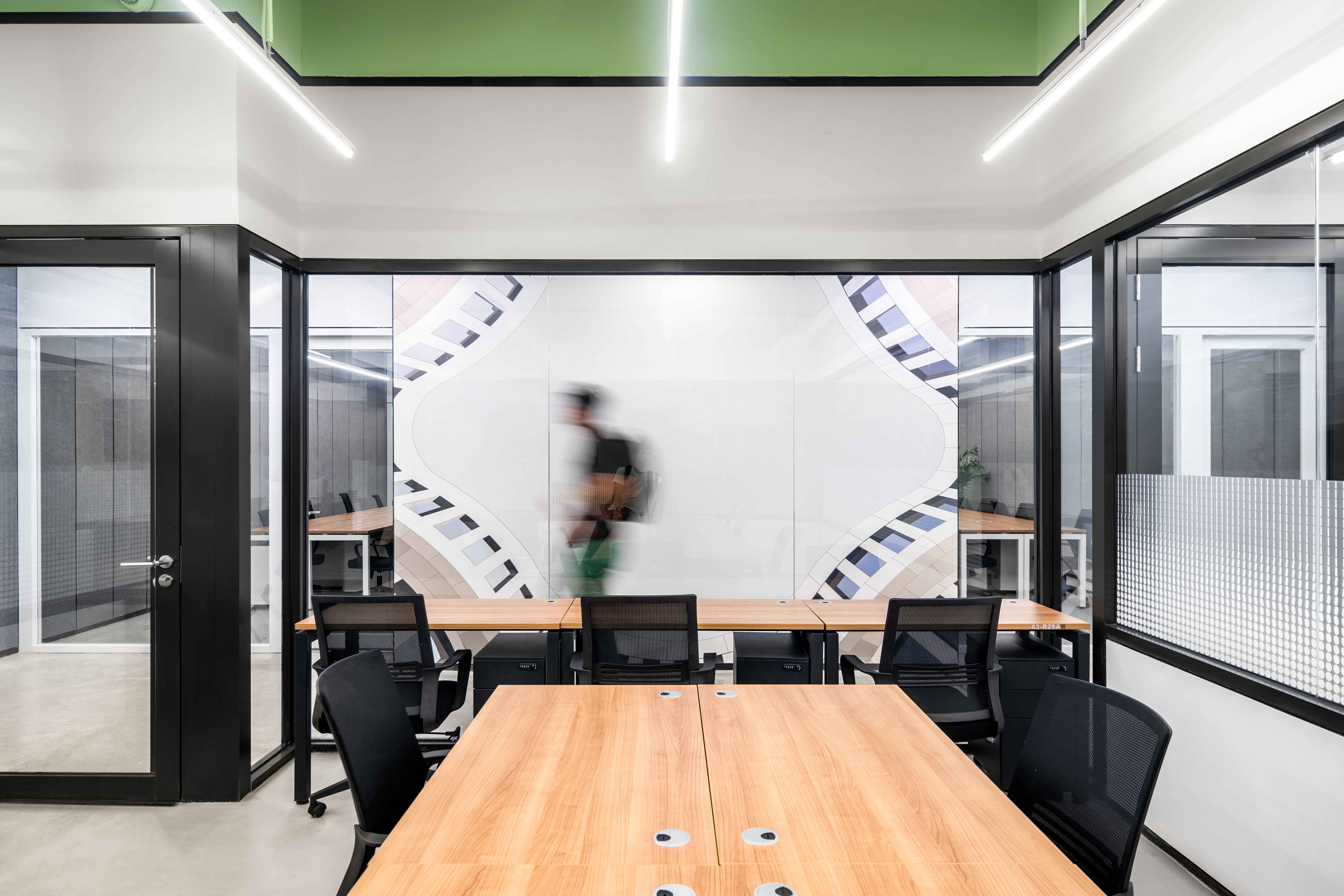 SOHO 3Q（这是一个特定名称，一般不进行常规意义翻译，保留英文形式）丨中国成都丨Superimpose-9