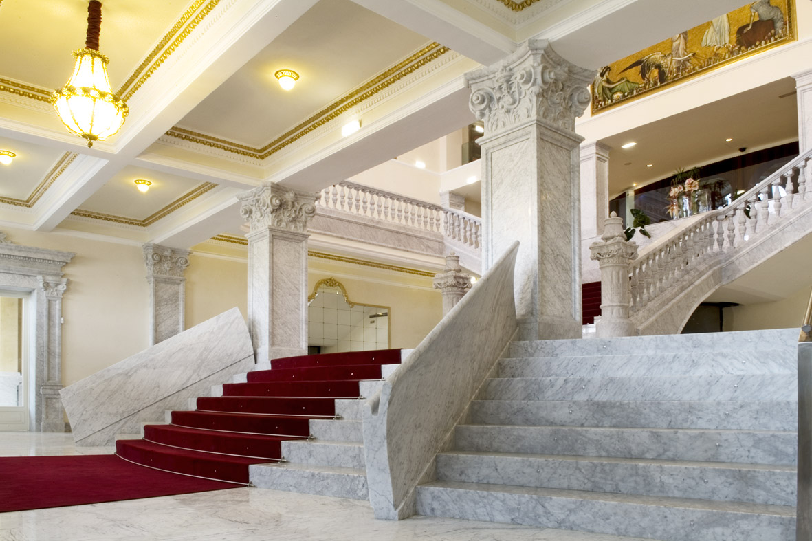 维多利亚尤生亚剧院翻新记-7