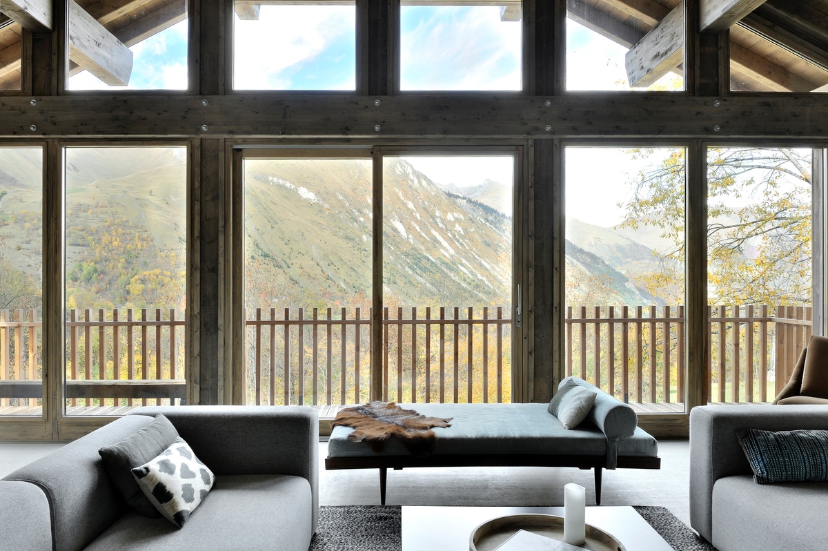 法式阿尔卑斯山现代简约木屋设计-7