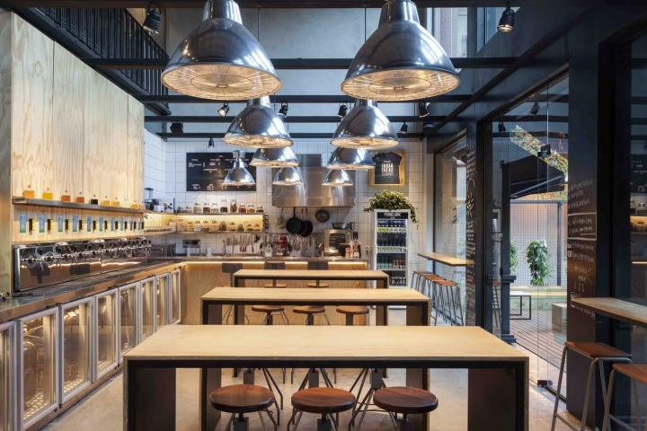 自由犬酒吧间-22