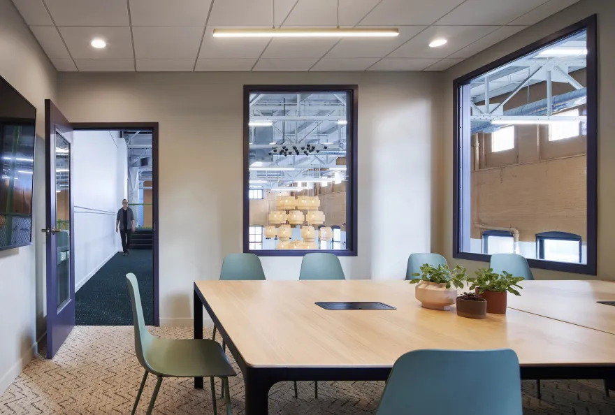 Farmer’s Fridge HQ-17