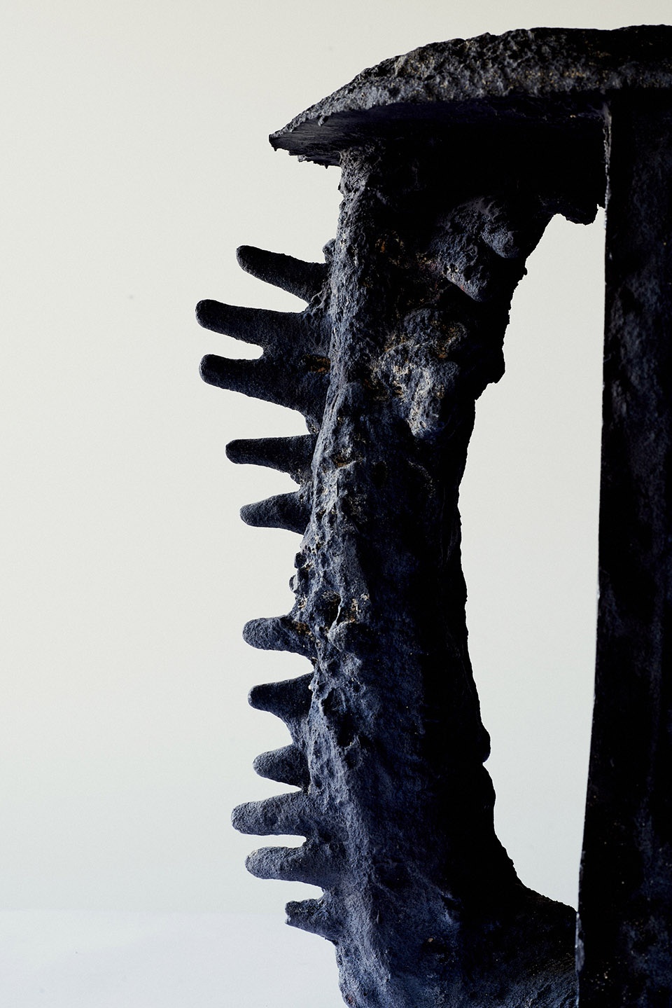 虚构侵蚀 · 家具与雕塑的完美融合-31