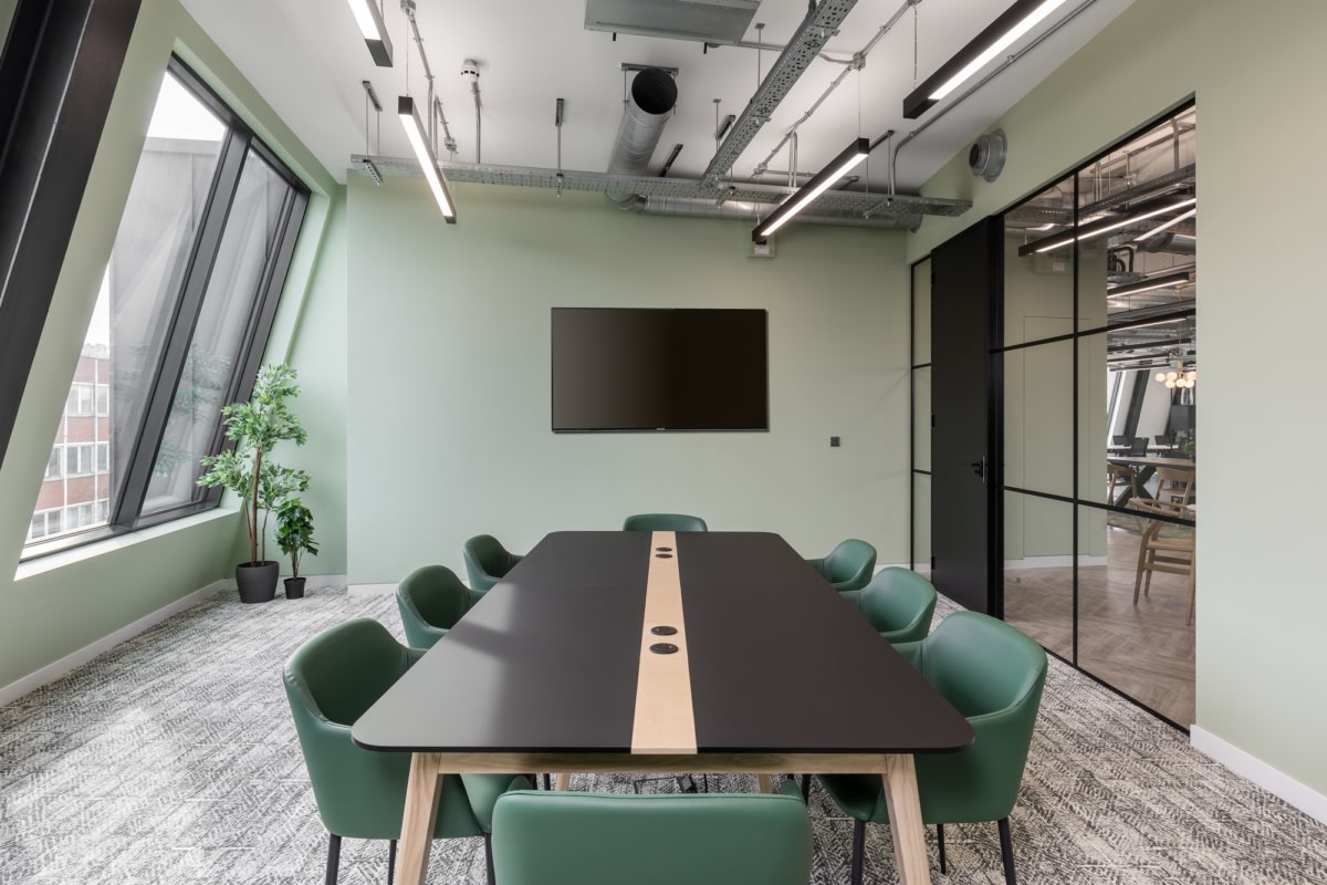 英国阅读的砖厂规格套房丨Oktra-12