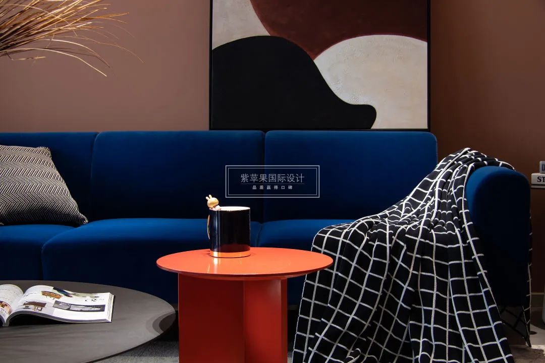 打破常规的色彩之家·现代风格设计案例丨紫苹果装饰集团-39