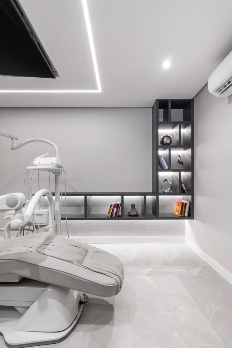 巴西多彩个性诊所设计丨Flávia Franco Arquitetura-6