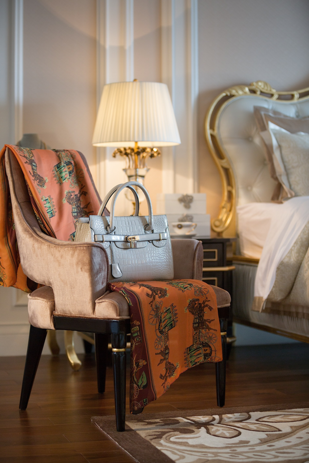 成都中洲中央城邦样板间  YORO御融设计-10