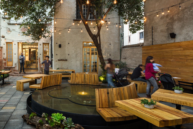 墨西哥城 20 世纪 20 年代建筑改造,打造艺术文学氛围餐厅-12