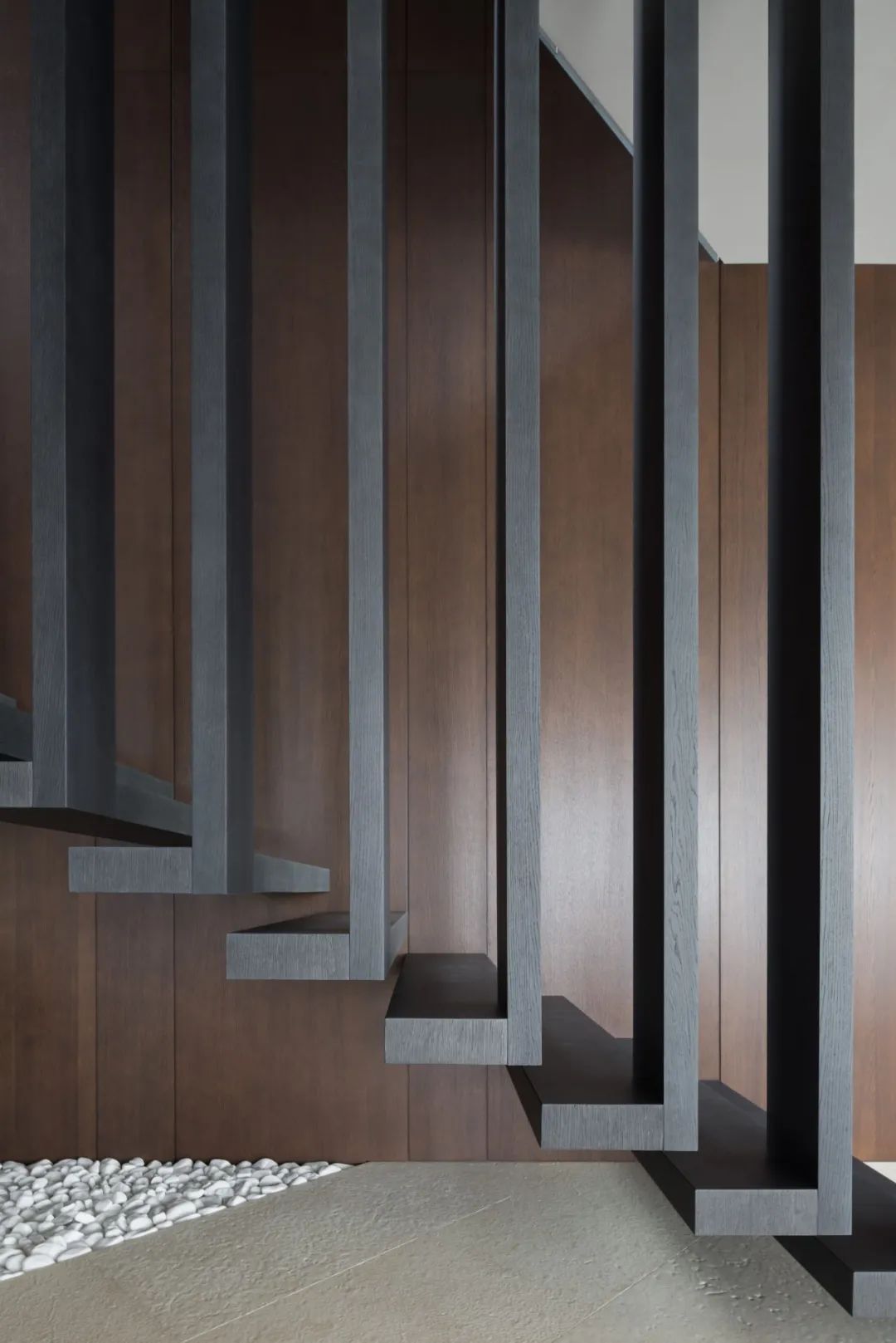 莫斯科郊区别墅，极简美学与自然融合的典范-74