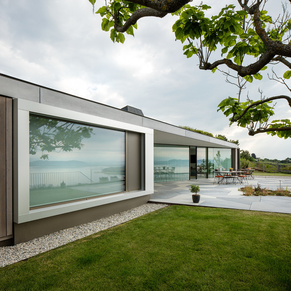 瑞士 Hauterive 湖畔混凝土与玻璃的现代住宅-77