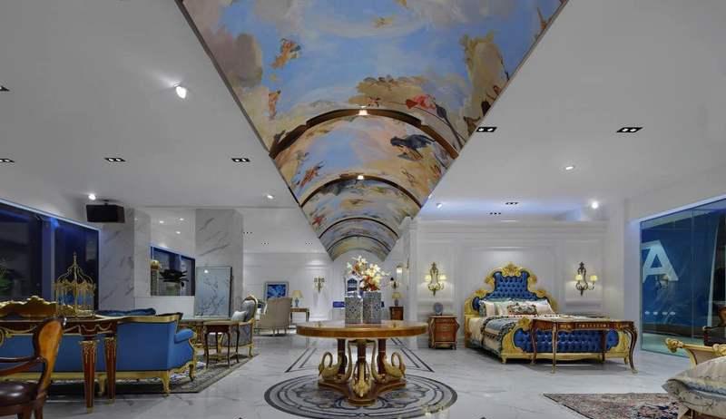 《罗密欧与朱丽叶》启示的意大利家具展厅-21