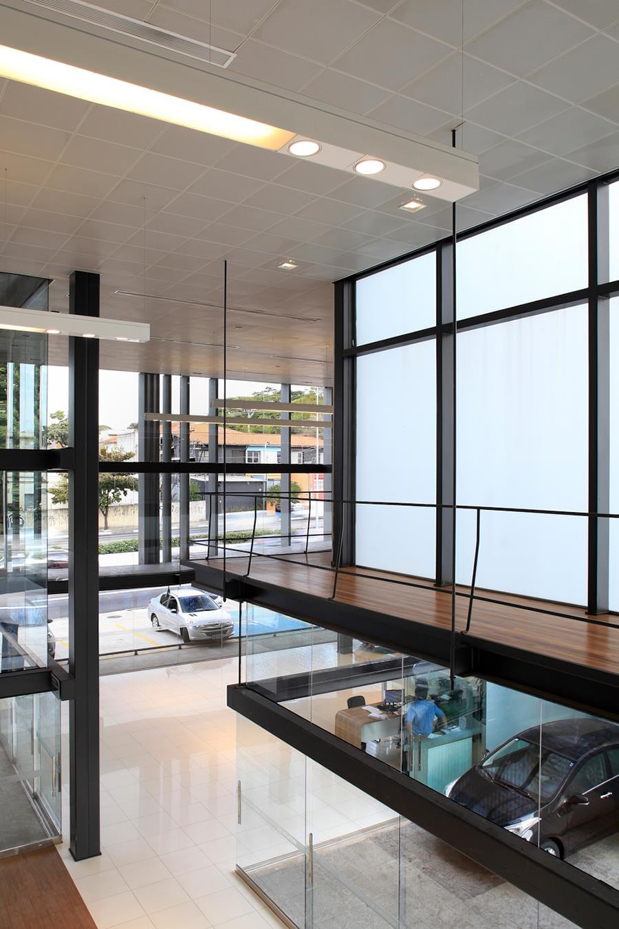 Hyundai 机场展厅-9