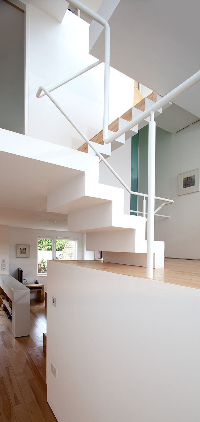 垂直之家的空间魔法-11