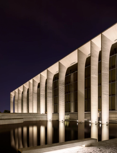 尼迈耶的蒙达多利集团总部丨意大利-19