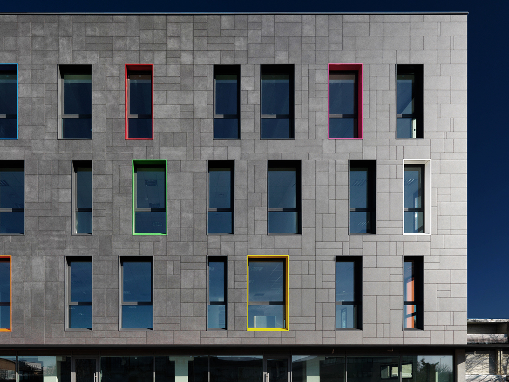 伦佐钢琴建筑基础 · Paderno Dugnano 办公室-0