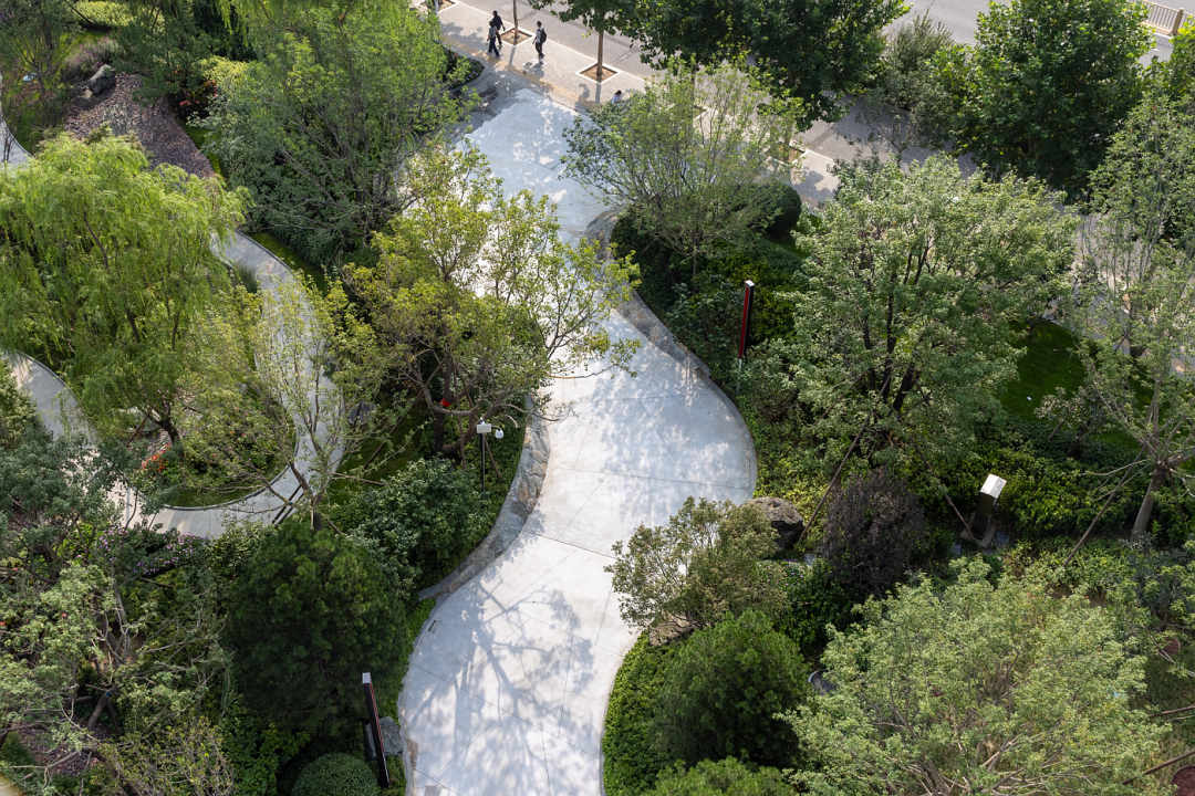 北京京东集团全球总部2号园区D座景观设计丨中国北京丨阿普贝思UP+S-60