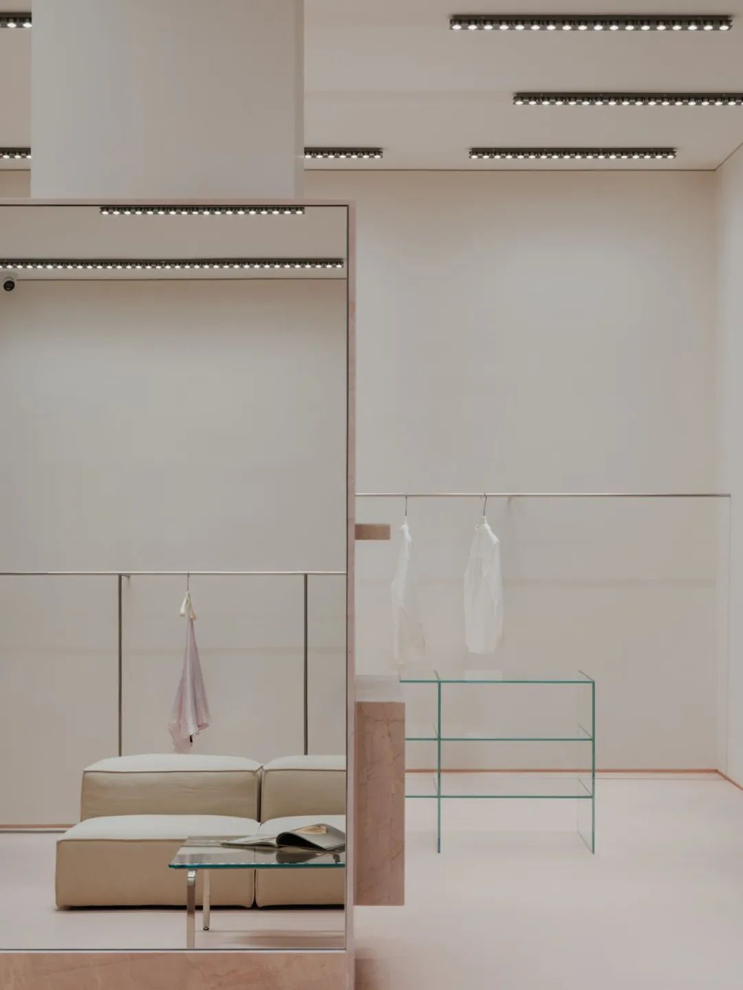 服装店丨中国杭州丨山地土壤空间设计-17