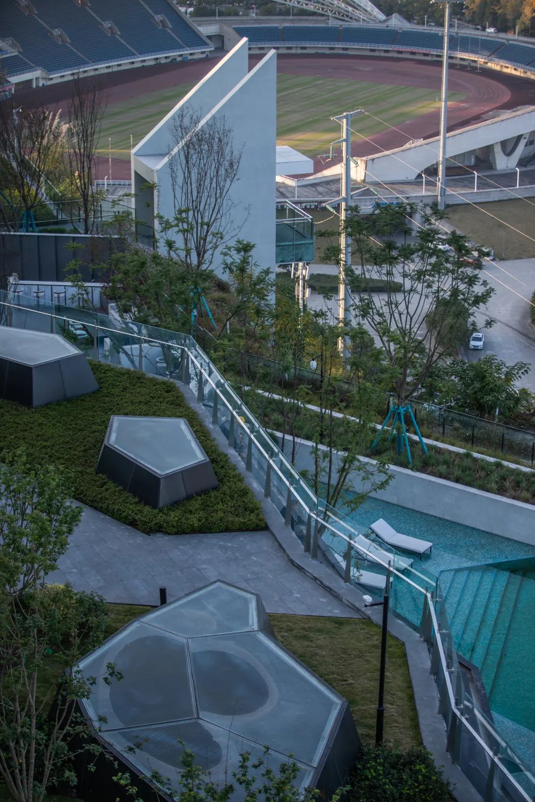 重庆万州悬崖边的城市生活体验馆丨中国重庆丨aoe 事建组-23