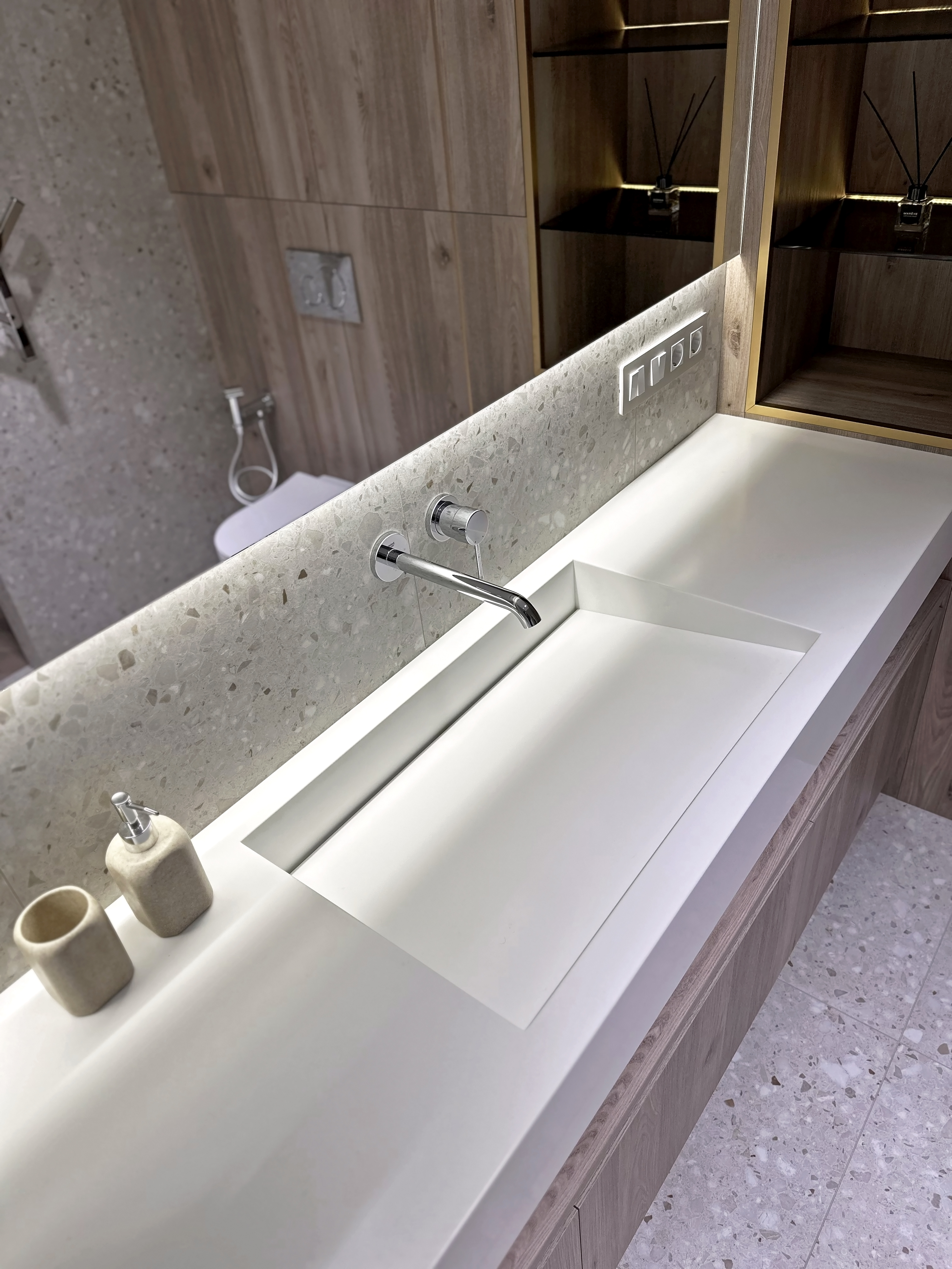 Dnipro View Penthouse,Kyiv · 三层公寓丨乌克兰基辅-4