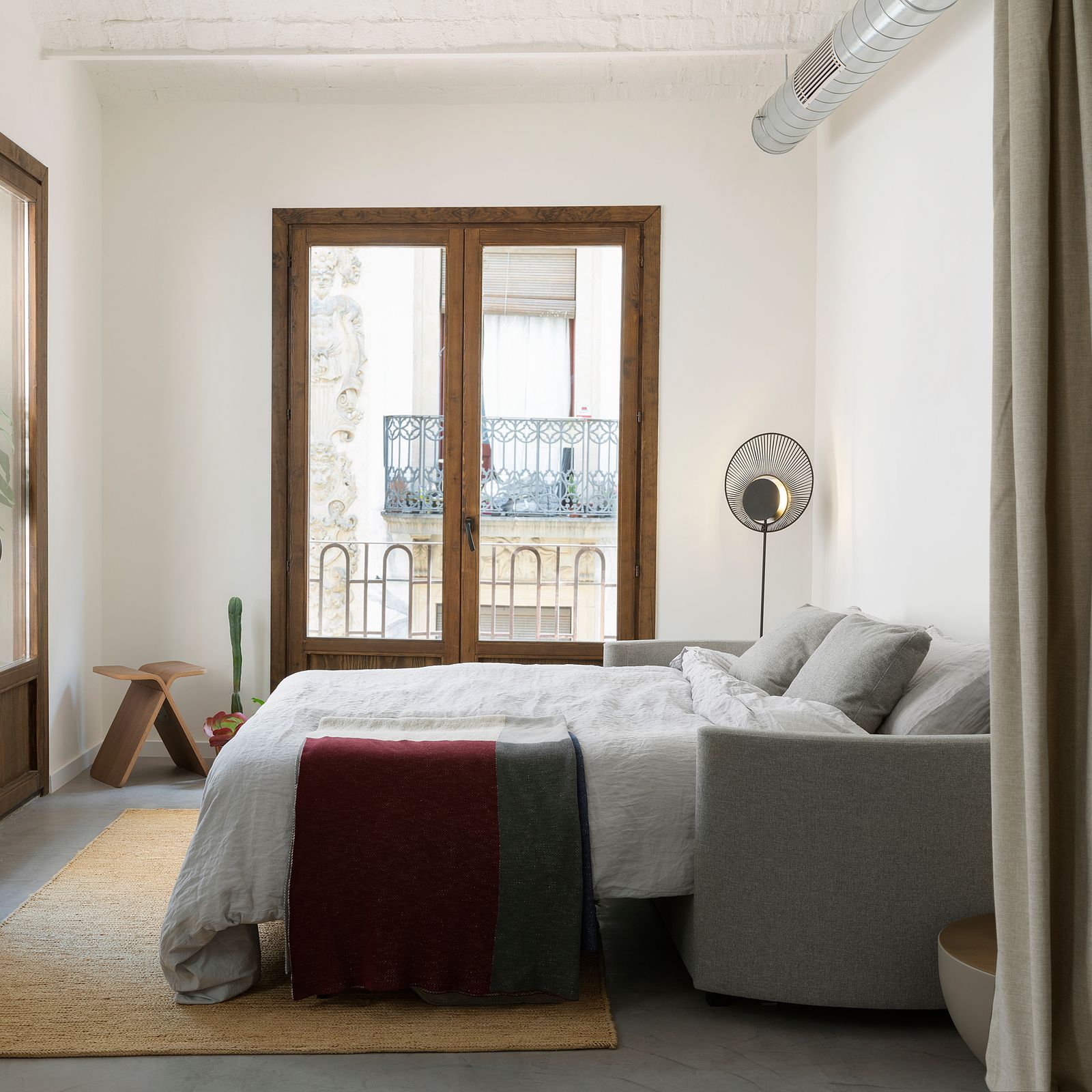 巴塞罗那以窗帘为墙的公寓丨西班牙巴塞罗那丨巴塞罗那Culto展厅与Daniel Rotmensch Studio-32