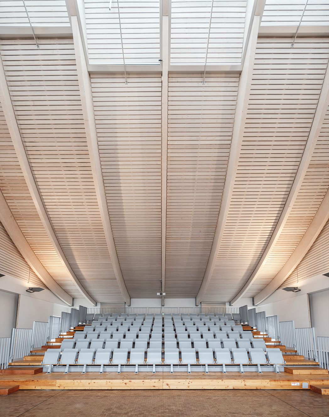 罐头清单或能利斯(具体含义需根据更多上下文来确定)丨西班牙丨约翰·伍重-11