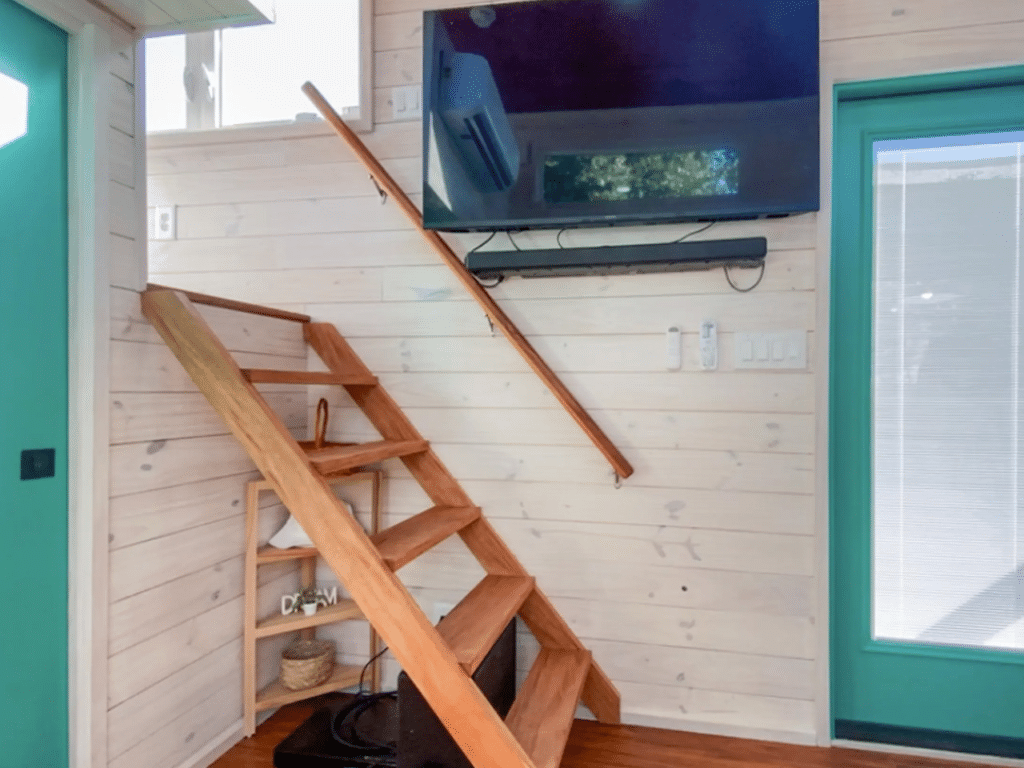 小桑迪之家丨靛蓝河泰尼之家-11