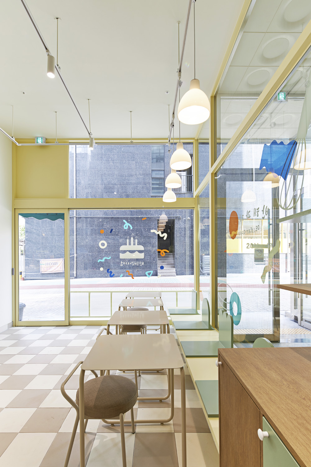 迷你的 16 平米糖果店，简洁可爱设计-10