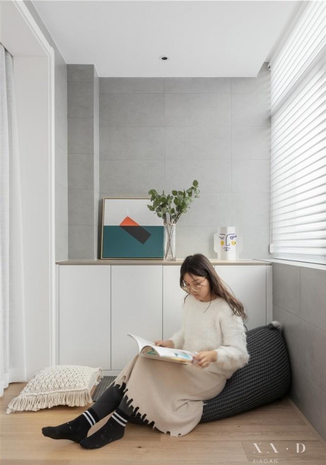 
灰色的基调，犹如一场不经意实现的憧憬 -10