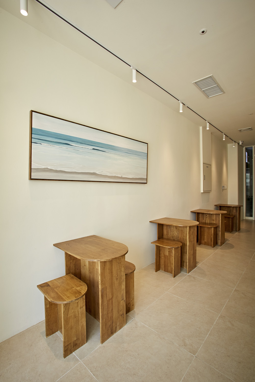 12 平极简咖啡馆设计，展现素雅氛围-13