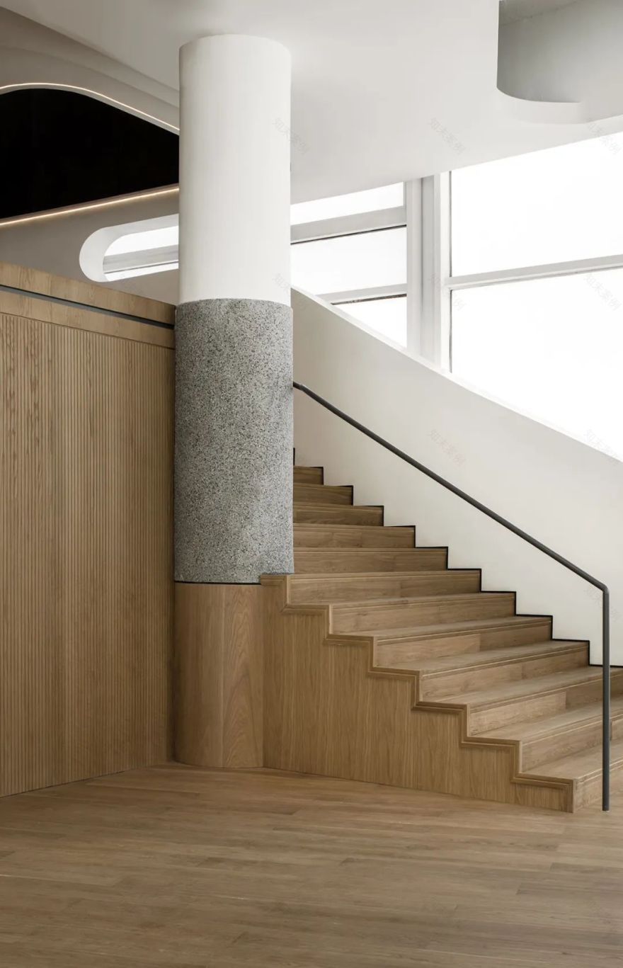 方庭书店 | 黑胶磁场中的艺术阅读空间-53