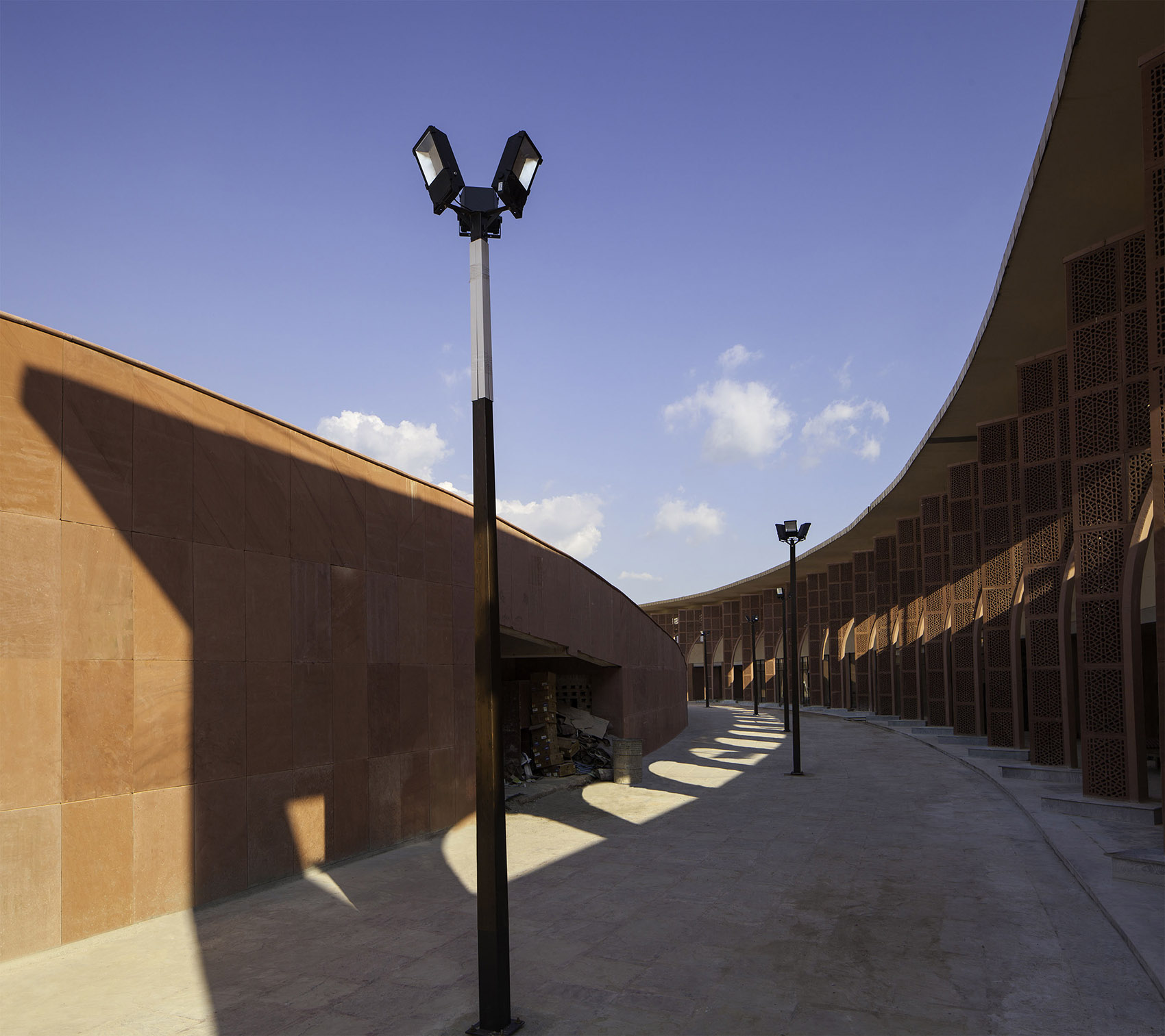 印度红拱螺旋城市市集-Avadh Shilpgram / Archohm Consults-15