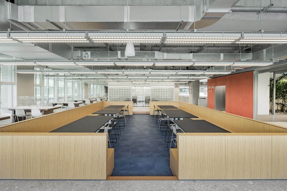 NAVER 1784 食堂和咖啡馆 | 机器人送餐,创新工作环境-27