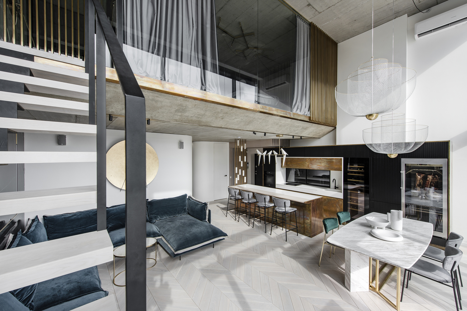 双层公寓的视觉盛宴-15