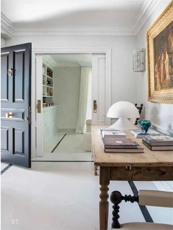 马德里现代住宅 | 黑白永恒经典,东方山水意境-17