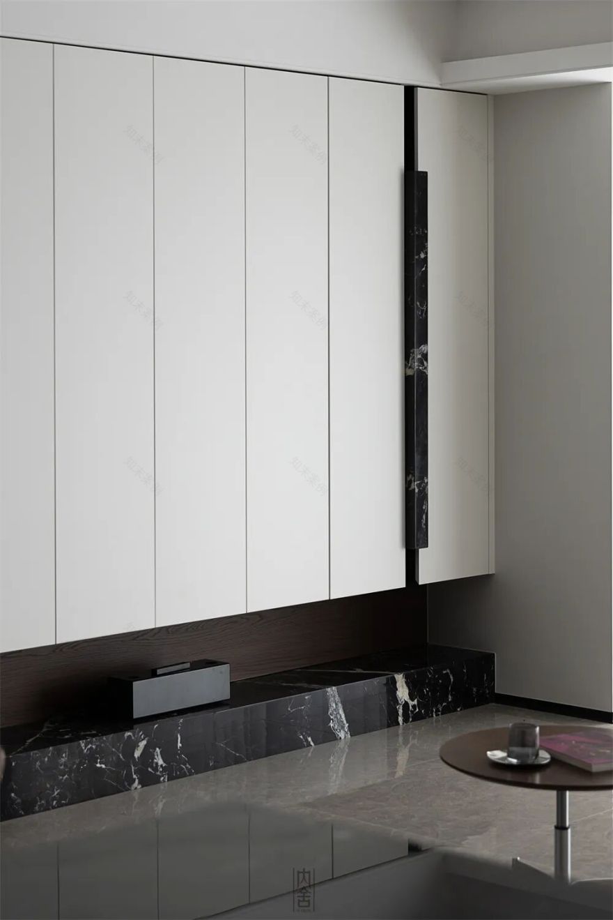 内舍软装丨147㎡极简风四居,经典配色感受有温度的家!-15