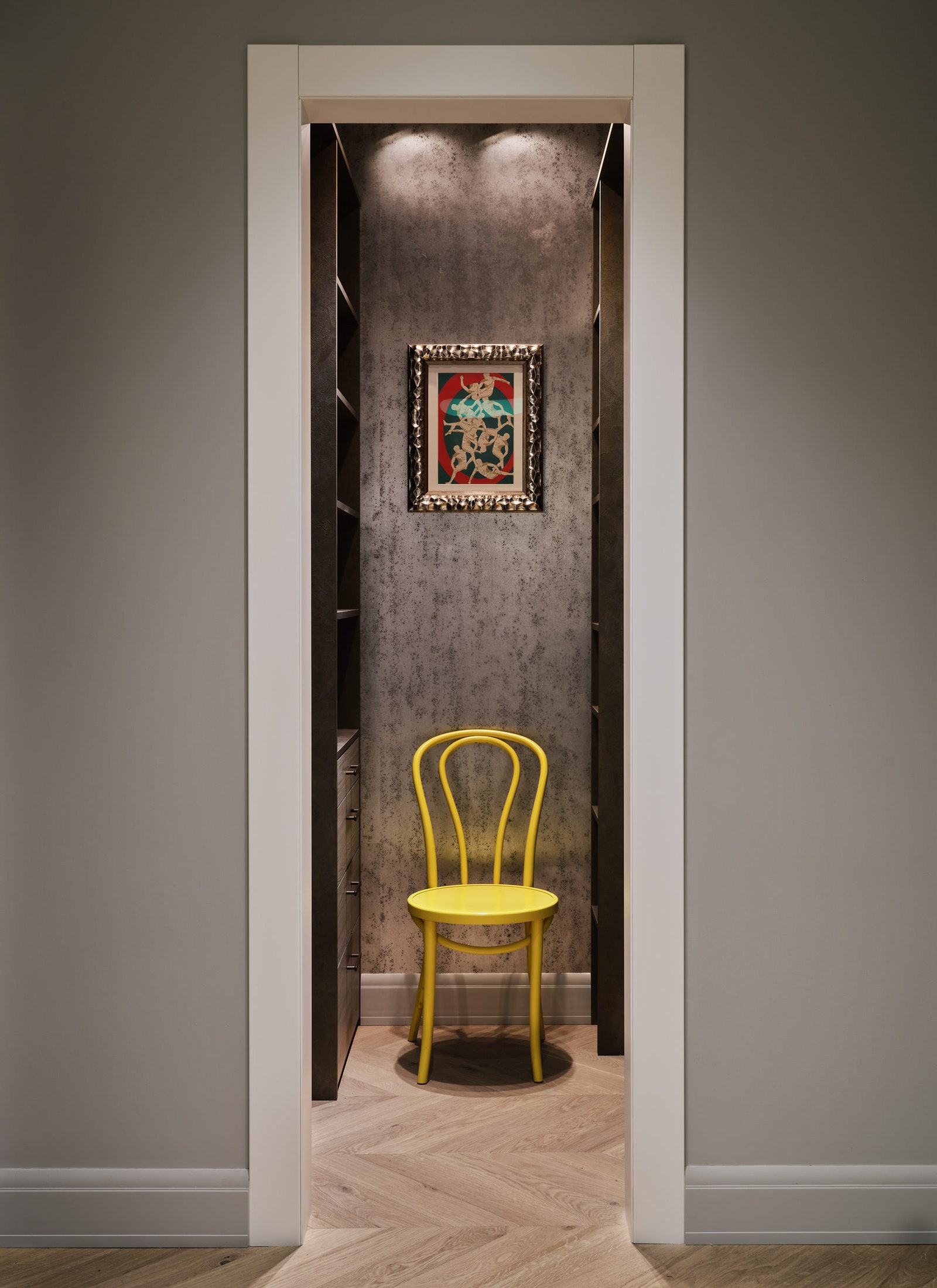 莫斯科历史建筑中的现代公寓设计-34