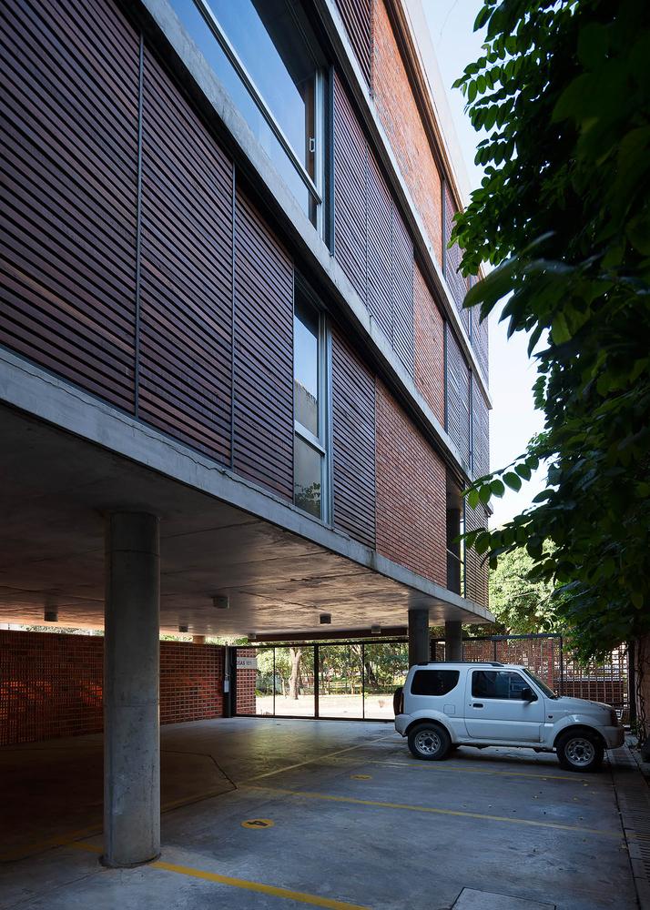 巴拉圭罗萨斯121住宅大楼-25