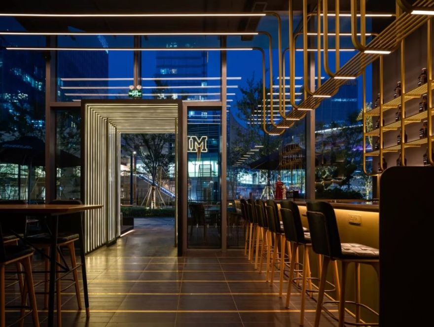 MILL 乐堤港店 | 红砖金属打造未来感酒吧空间-32
