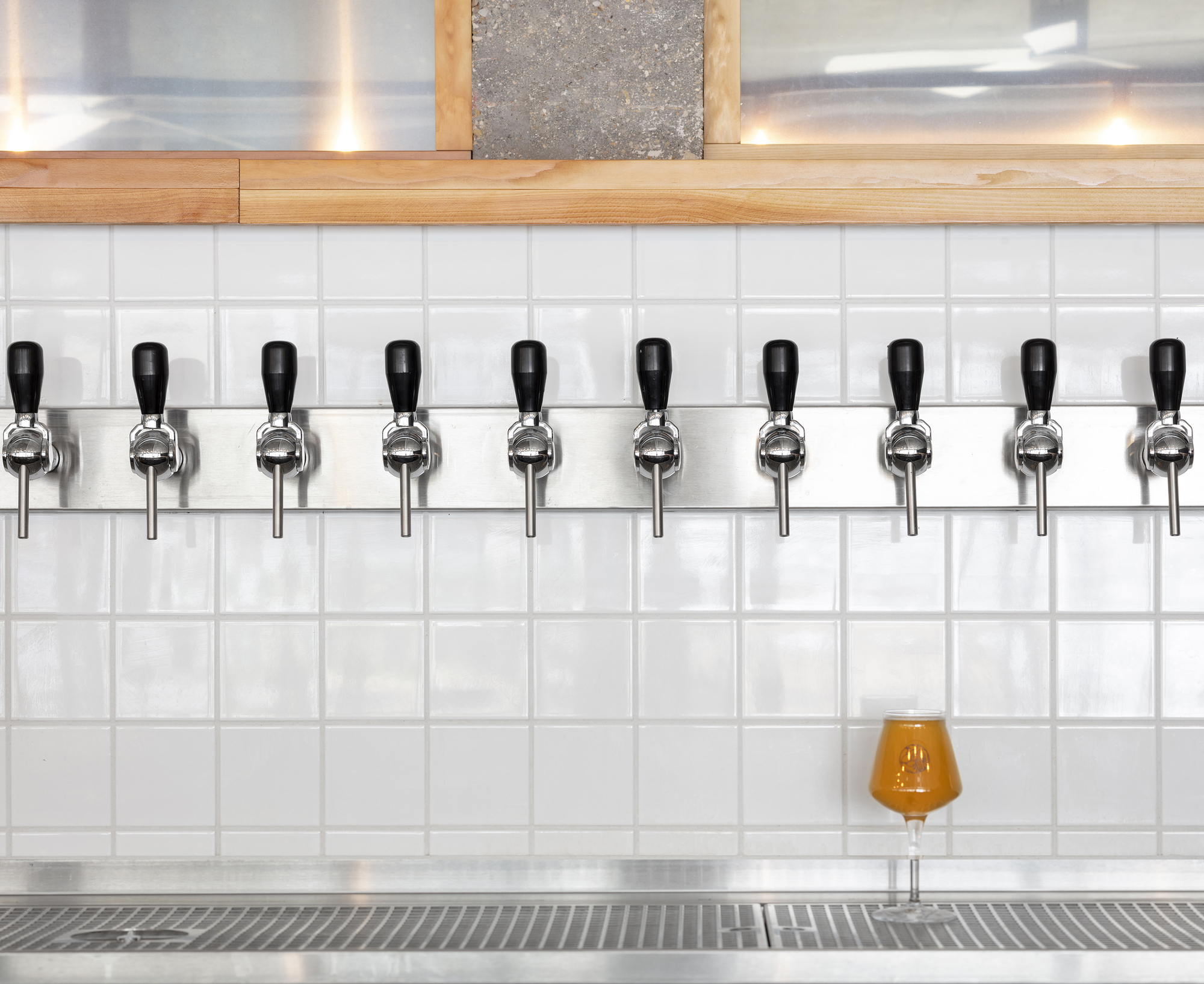 Brasserie Gallia / Maxime Jansens Architecture + Erwan Bonduelle Architecture-31