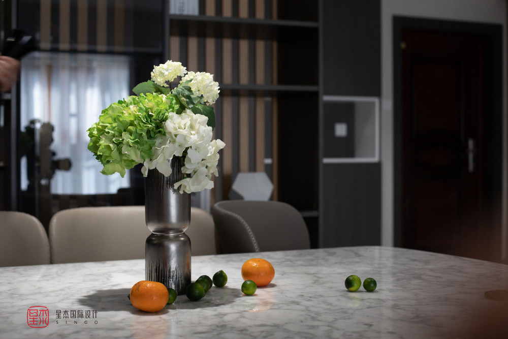 边界空间 · 现代简约的艺术之家-36