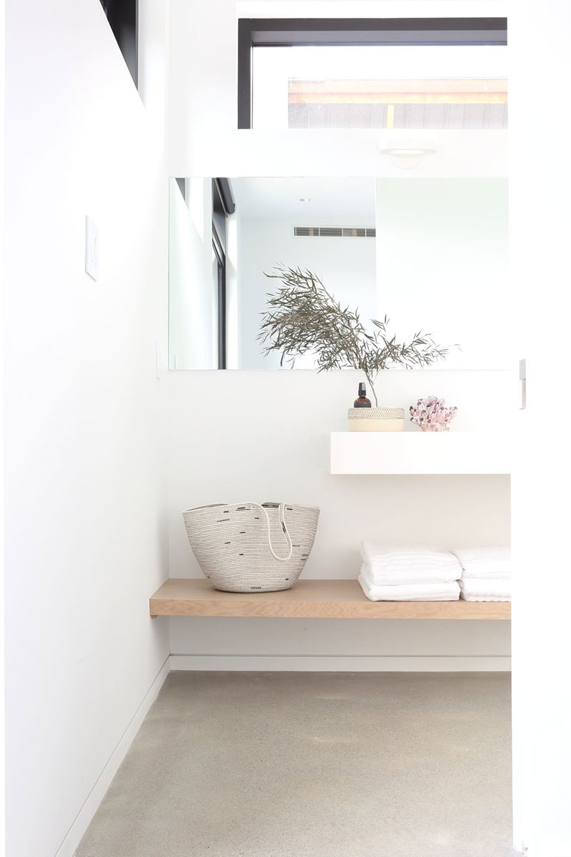 加拿大滑雪胜地现代玻璃屋-12