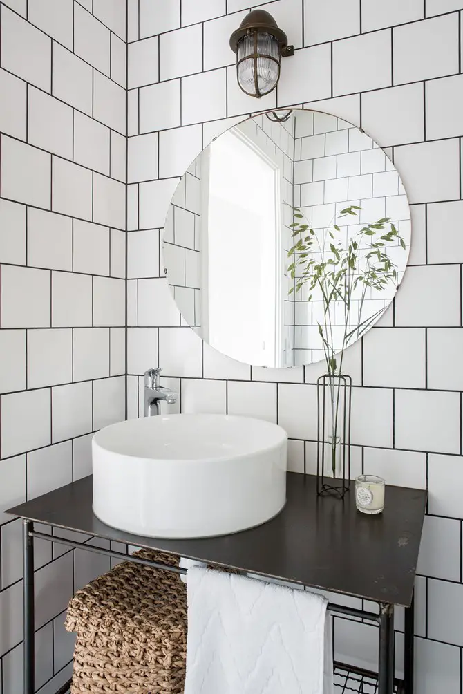 深色调木质大宅，演绎同色系搭配魅力-34