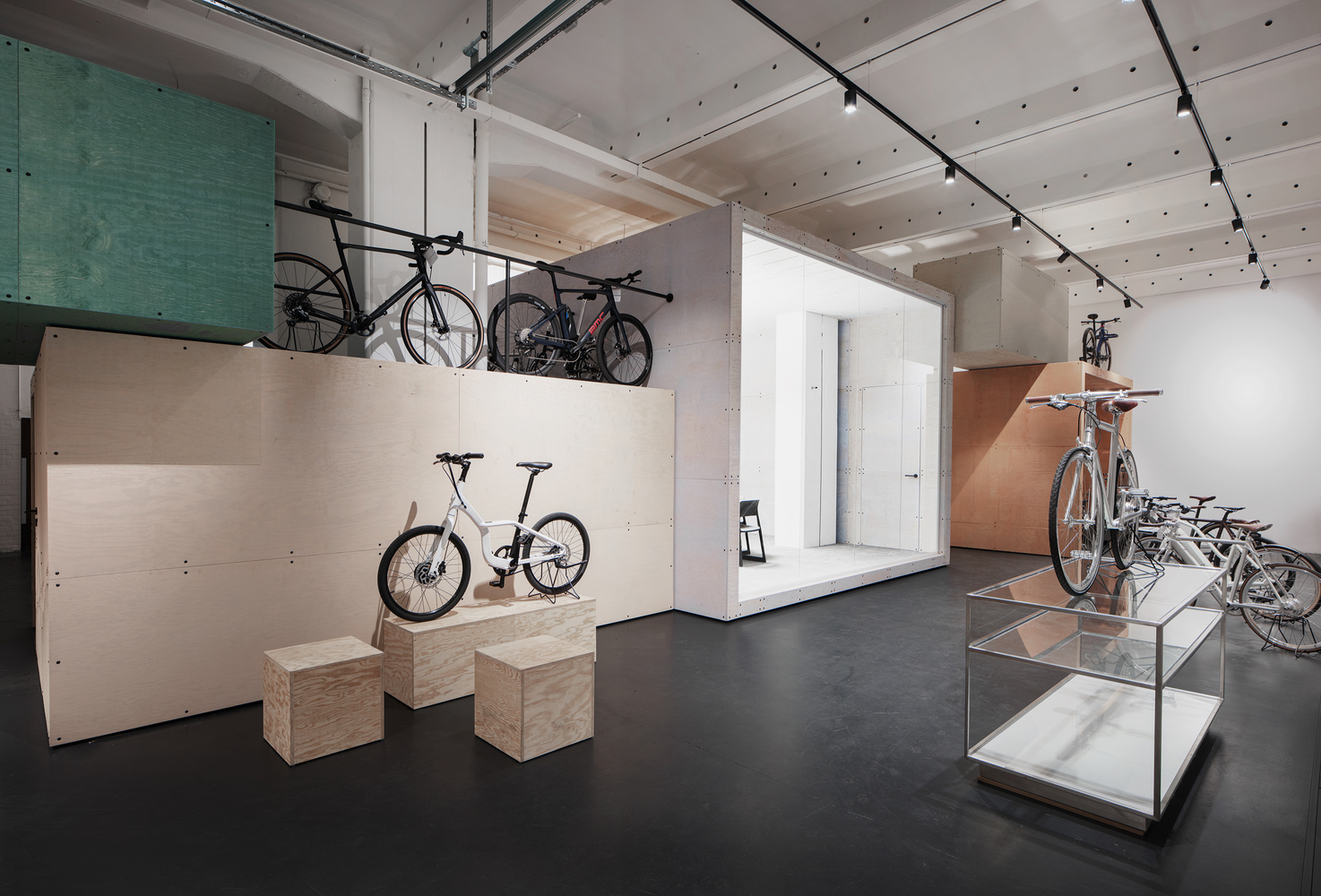 柏林创意办公室设计,灵活多功能的立方体空间-10