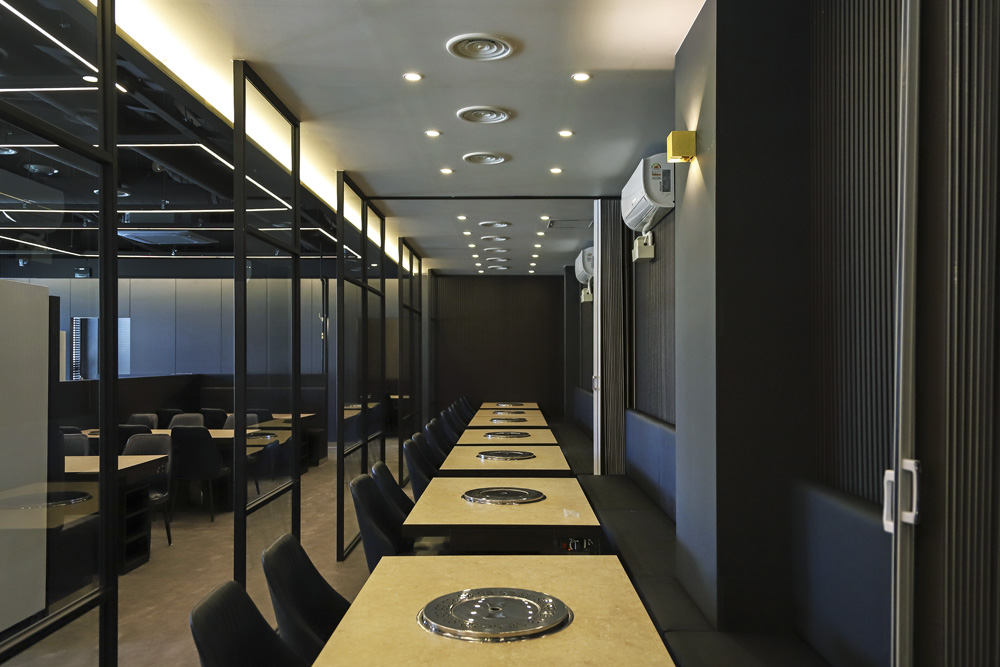 高级黑 | 100 平米家居设计的精致艺术-5